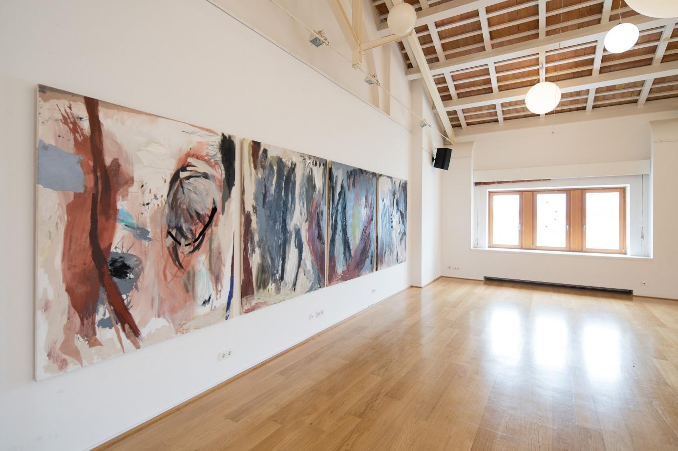 lidija-seler-zaklon-od-neba-1